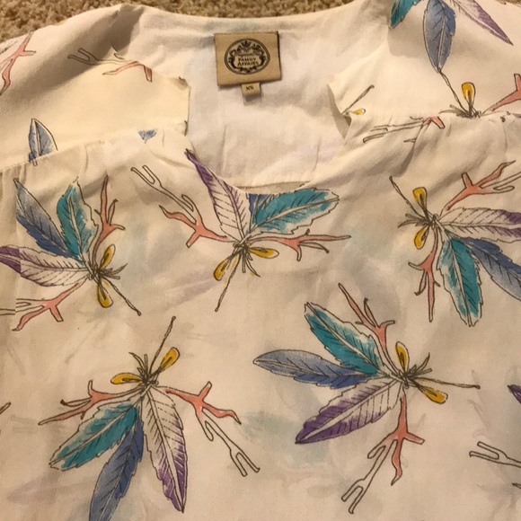 Family Affairs XS Sheer Floral Blouse - Picture 6 of 8